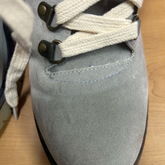 Gray Lace-Up Winter Boots/MiiM/Size 9/Heel height 2.5”/New No Box or tags - Picture 10 of 13